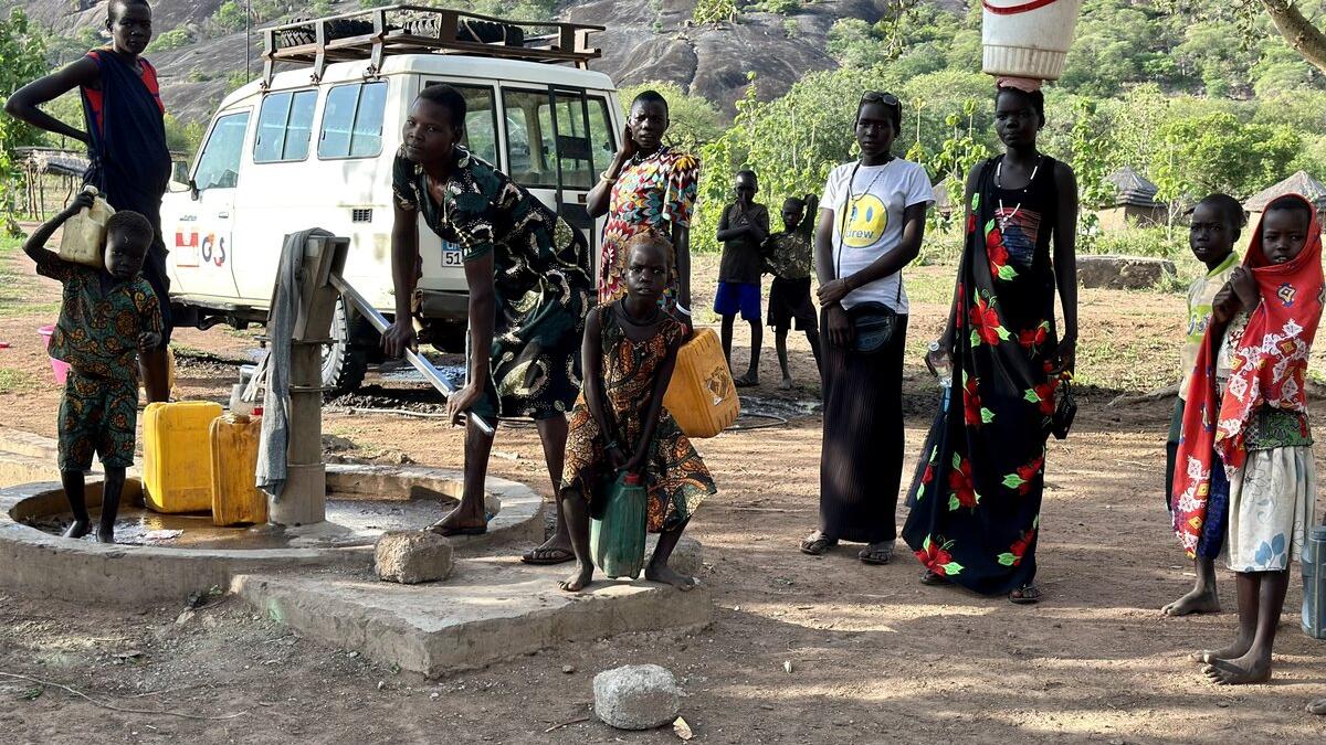 UNMAS facilitates access to water points for communities in South Sudan.