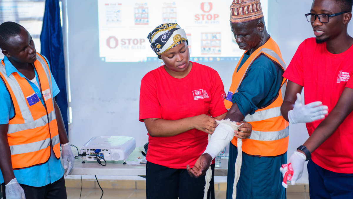 UNMAS delivers first-aid training to people in communities at risk of armed violence in Gwoza town, Borno State, Nigeria.