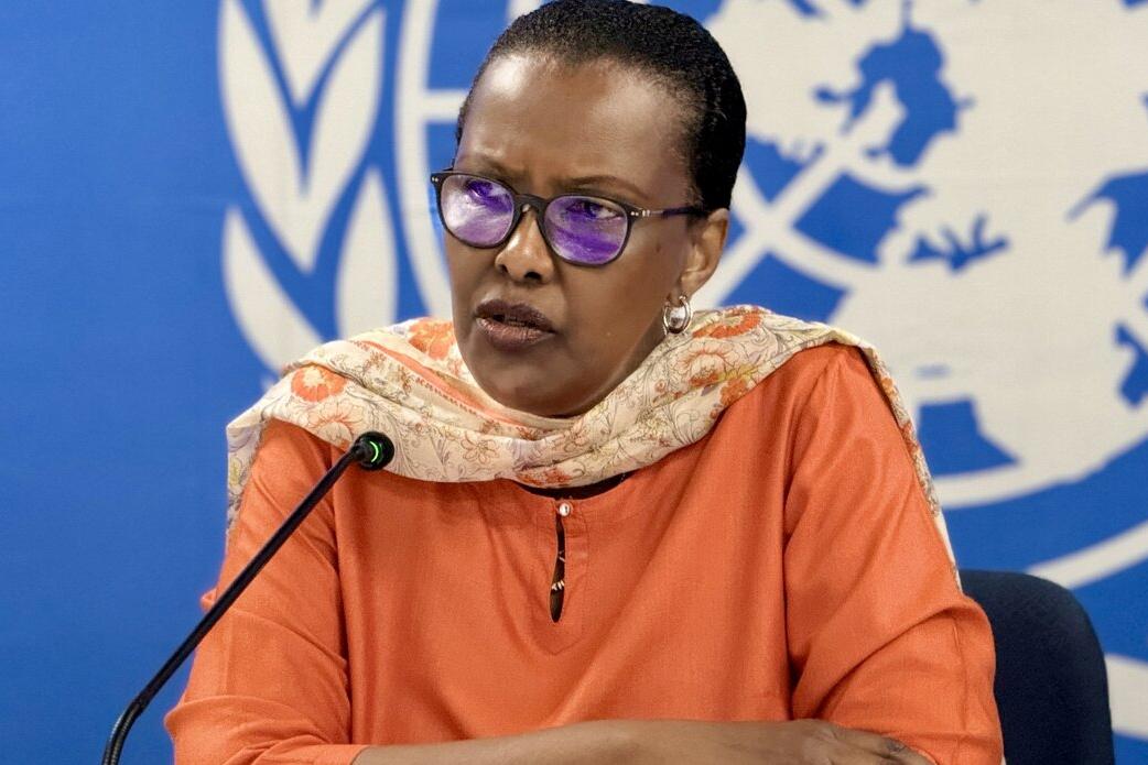 Valentine Rugwabiza s'exprime sur un podium de l'ONU.