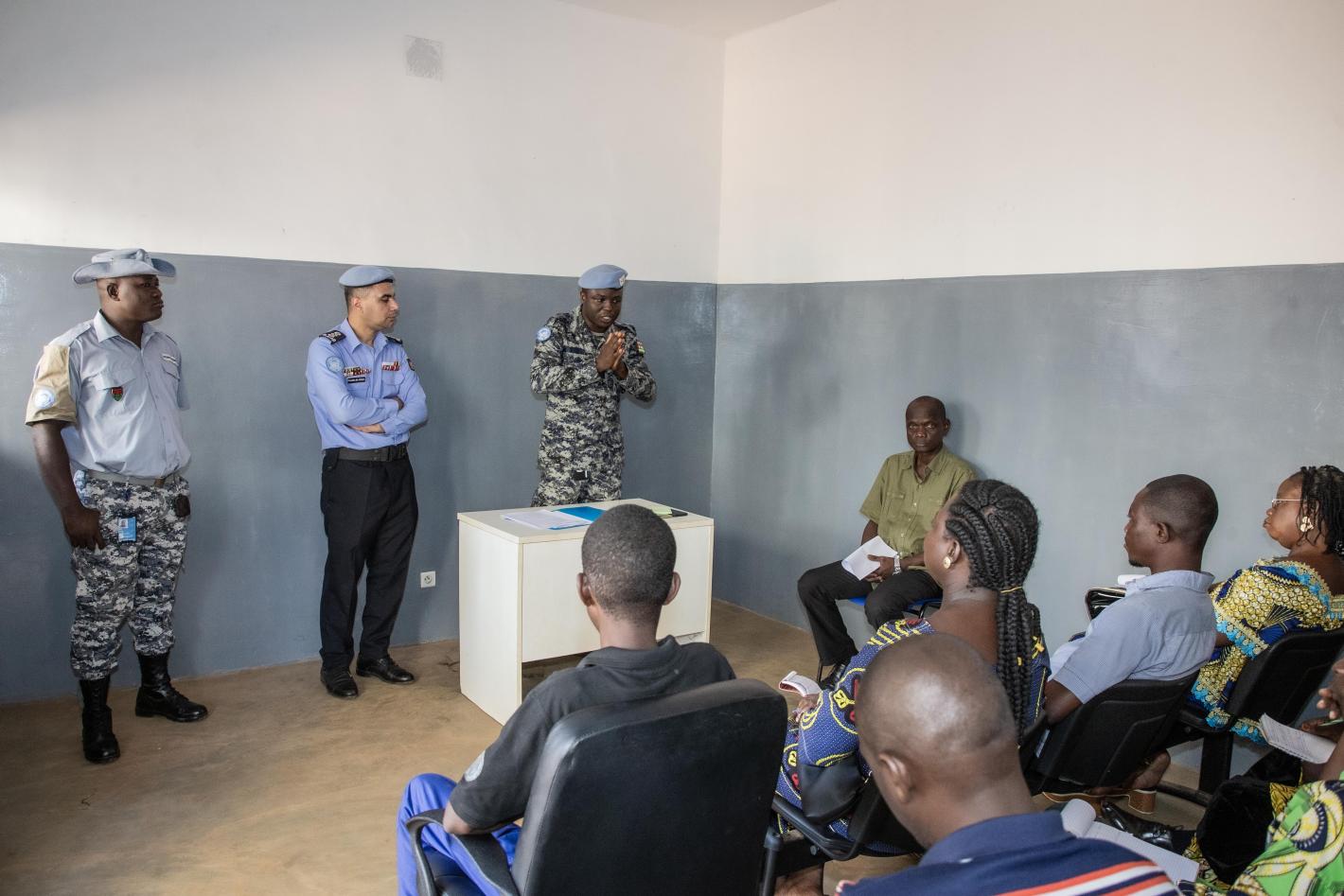 appuie des personnelle sociale dans les maison carcéral 3