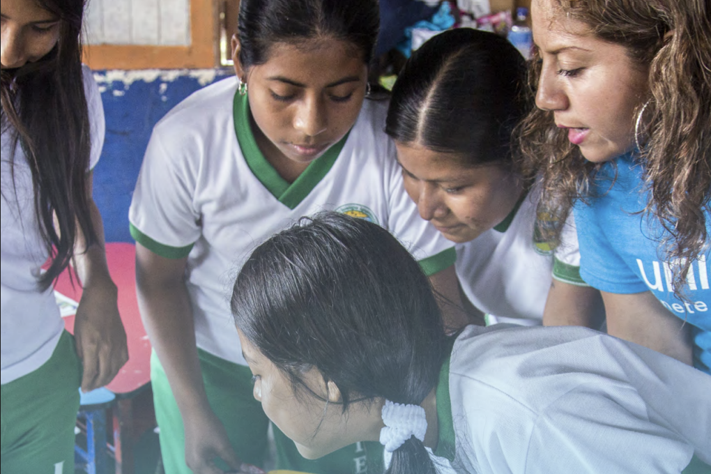 some children are discussing