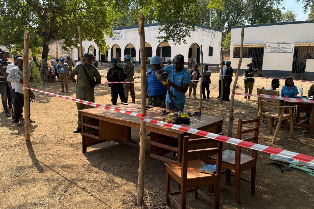 Des ex-combattants optent pour la paix en déposant les armes 2